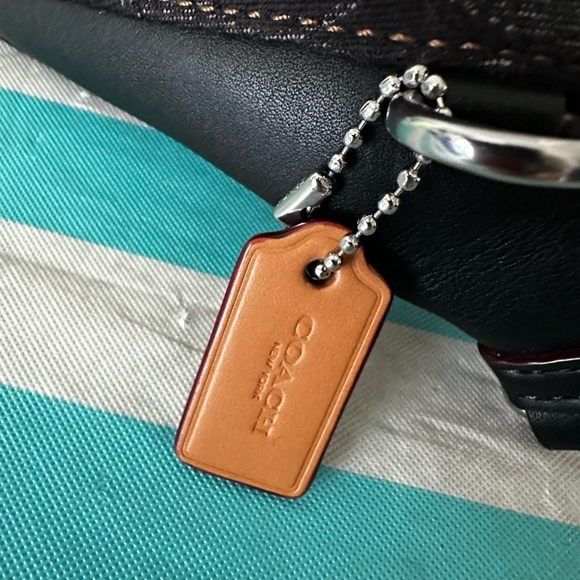 Coach Black Belt Bag with Textured Monochrome Design - Picture 5 of 5